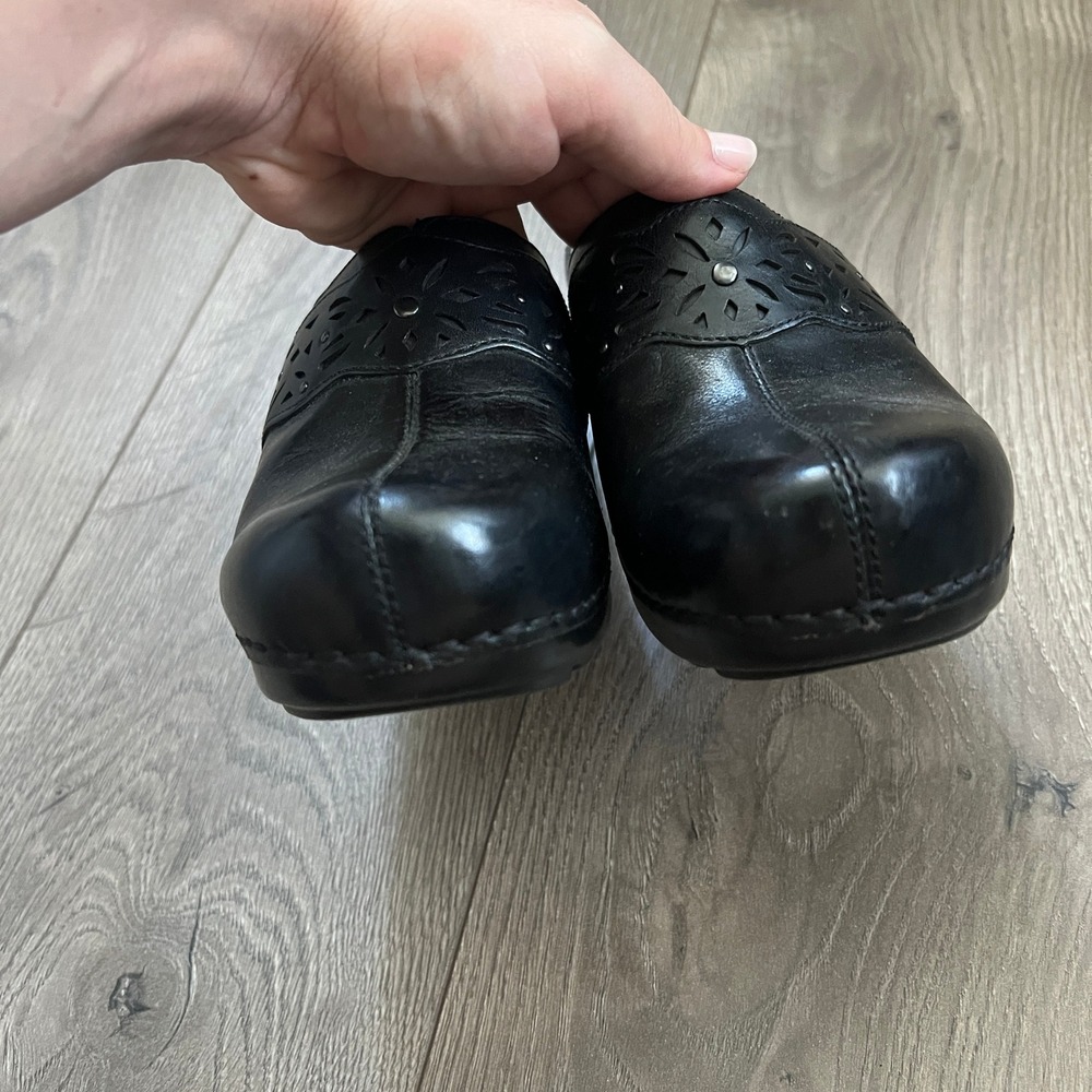 Dansko Shyanne Black Leather Clog Scalloped Womens EUR 37 US 6.5-7 Comfort Work - Picture 4 of 7